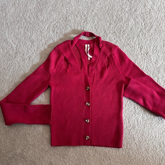 Red Ribbed Button-Up Cardigan - Picture 3 of 6